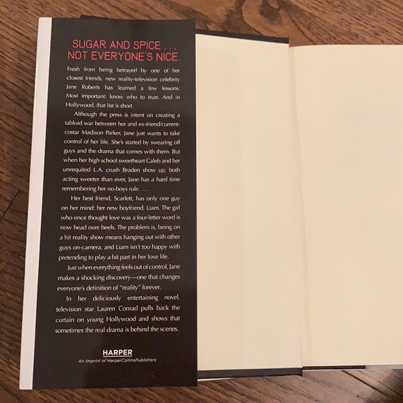 Lauren Conrad Books - Picture 4 of 5